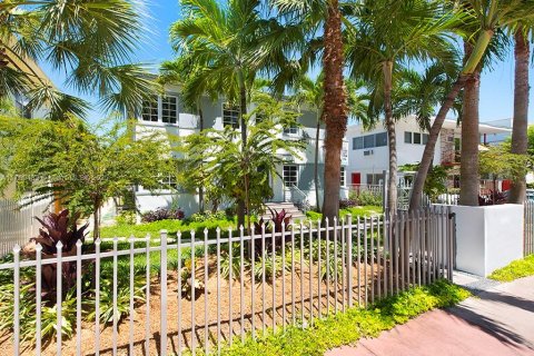 Condominio en venta en Miami Beach, Florida, 1 dormitorio, 66.8 m2 № 1707328 - foto 18