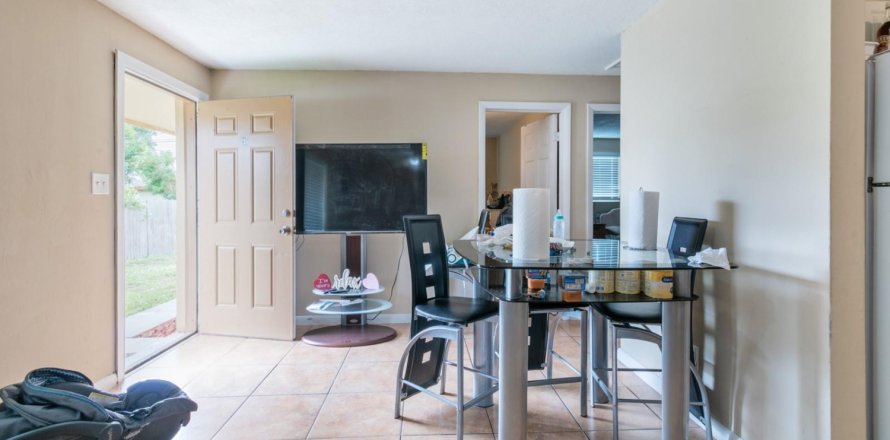 Casa en Pompano Beach, Florida 2 dormitorios, 70.61 m2 № 1229298