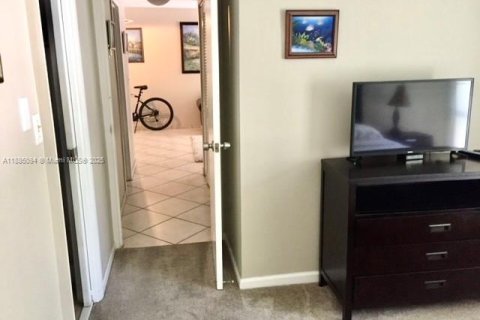 Снять в аренду кондоминиум в Санни-Айлс-Бич, Флорида 1 спальня, 57.6м2, № 1930568 - фото 19