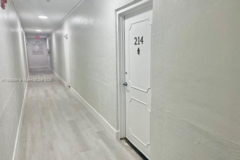 Снять в аренду кондоминиум в Санни-Айлс-Бич, Флорида 1 спальня, 57.6м2, № 1930568 - фото 6