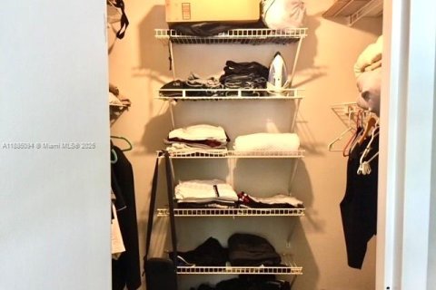 Снять в аренду кондоминиум в Санни-Айлс-Бич, Флорида 1 спальня, 57.6м2, № 1930568 - фото 24