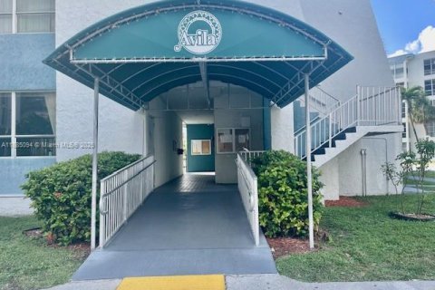 Снять в аренду кондоминиум в Санни-Айлс-Бич, Флорида 1 спальня, 57.6м2, № 1930568 - фото 2