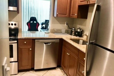 Снять в аренду кондоминиум в Санни-Айлс-Бич, Флорида 1 спальня, 57.6м2, № 1930568 - фото 12