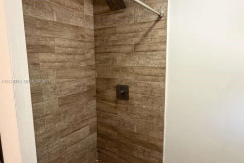 Immobilier commercial à vendre à Hollywood, Floride: 84.54 m2 № 2084279 - photo 4