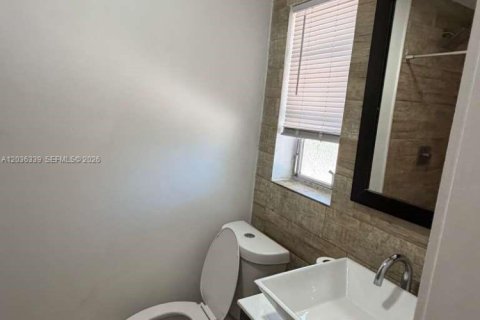 Immobilier commercial à vendre à Hollywood, Floride: 84.54 m2 № 2084279 - photo 3