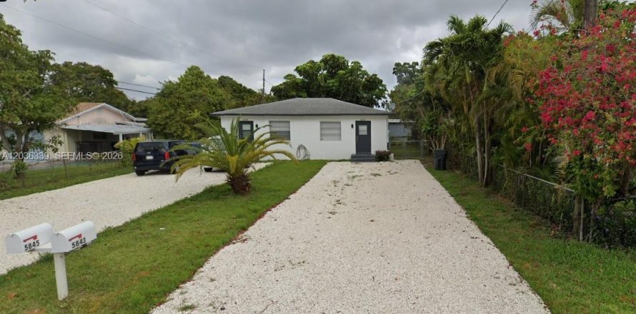 Immobilier commercial à Hollywood, Floride 84.54 m2 № 2084279