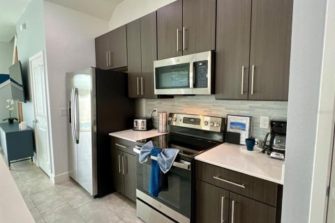 Touwnhouse à louer à Davenport, Floride: 4 chambres, 173.82 m2 № 1687632 - photo 17