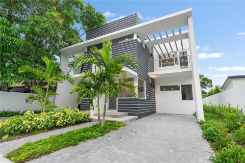 Touwnhouse à vendre à Miami, Floride: 6 chambres, 263.47 m2 № 1928068 - photo 5