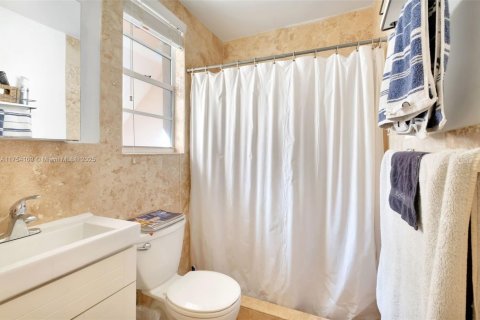 Copropriété à vendre à Miami Beach, Floride: 1 chambre, 68.19 m2 № 1861233 - photo 14