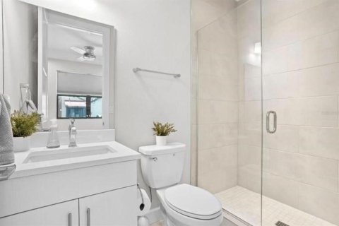 Townhouse in Tampa, Florida 3 bedrooms, 194.82 sq.m. № 1856316 - photo 13