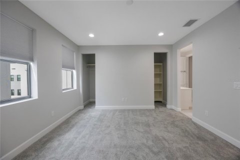 Touwnhouse à vendre à Tampa, Floride: 3 chambres, 194.82 m2 № 1856316 - photo 28