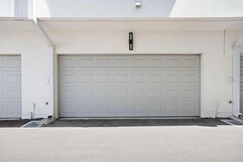 Townhouse in Tampa, Florida 3 bedrooms, 194.82 sq.m. № 1856316 - photo 24