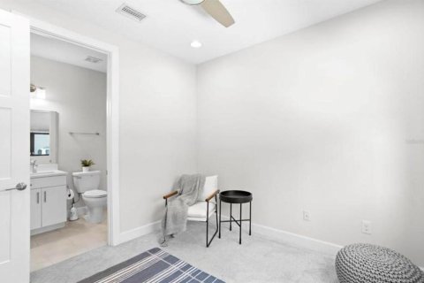 Townhouse in Tampa, Florida 3 bedrooms, 194.82 sq.m. № 1856316 - photo 15