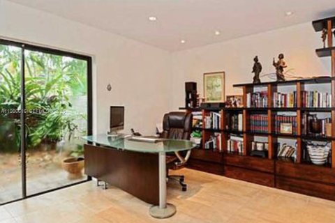 Touwnhouse à louer à Hollywood, Floride: 3 chambres, 171.87 m2 № 2048377 - photo 6