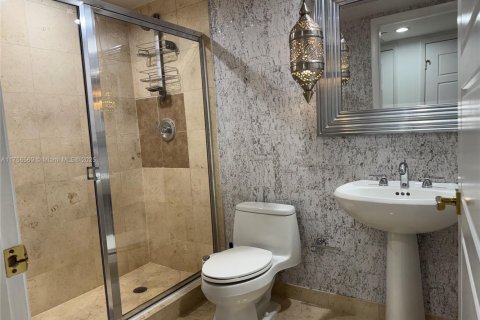 Condominio en alquiler en Hallandale Beach, Florida, 3 dormitorios, 161 m2 № 1935054 - foto 30