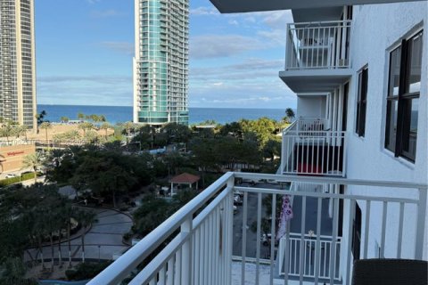 Купить кондоминиум в Санни-Айлс-Бич, Флорида 2 спальни, 140м2, № 2006470 - фото 24