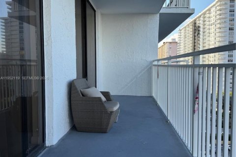 Купить кондоминиум в Санни-Айлс-Бич, Флорида 2 спальни, 140м2, № 2006470 - фото 23