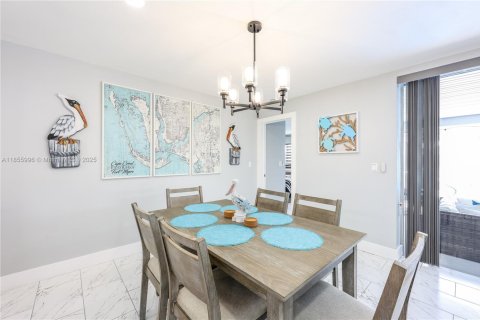 Купить виллу или дом в Кейп-Корал, Флорида 3 спальни, № 2038123 - фото 20