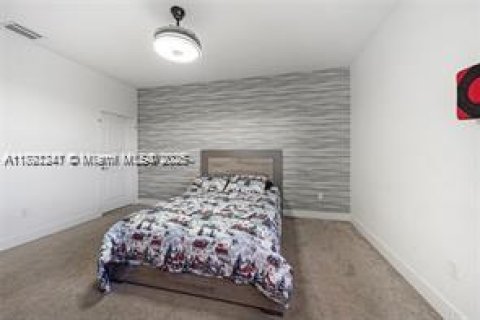 House in Miramar, Florida 5 bedrooms, 314.1 sq.m. № 1944226 - photo 25