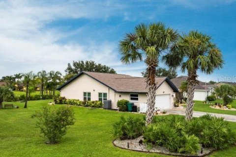 Casa en venta en Punta Gorda, Florida, 3 dormitorios, 196.02 m2 № 1898459 - foto 3