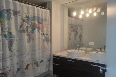 Copropriété à vendre à Miami, Floride: 1 chambre, 90.86 m2 № 1755792 - photo 16