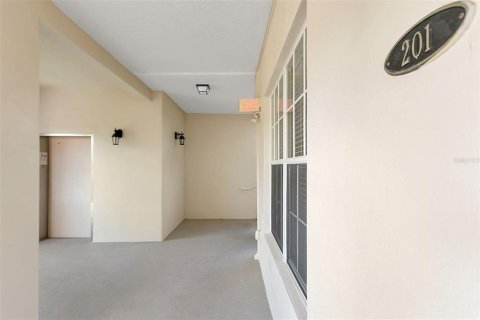 Condo in Orlando, Florida, 3 bedrooms № 2195899 - photo 3