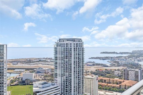 Copropriété à vendre à Saint Petersburg, Floride: 2 chambres, 166.11 m2 № 2364921 - photo 30
