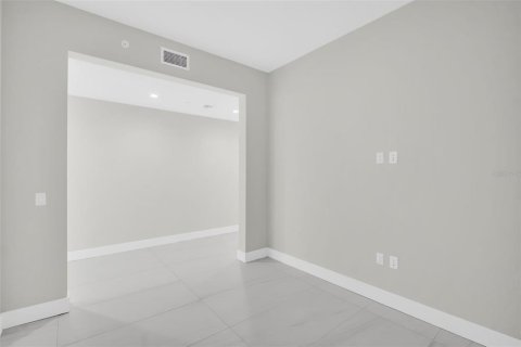 Copropriété à vendre à Saint Petersburg, Floride: 2 chambres, 166.11 m2 № 2364921 - photo 8