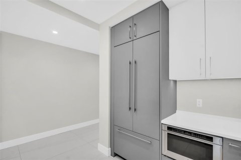 Copropriété à vendre à Saint Petersburg, Floride: 2 chambres, 166.11 m2 № 2364921 - photo 17