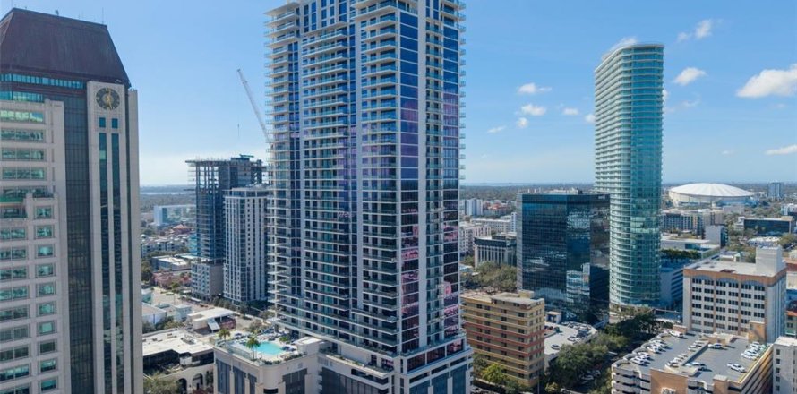 Condo à Saint Petersburg, Floride, 2 chambres  № 2364921