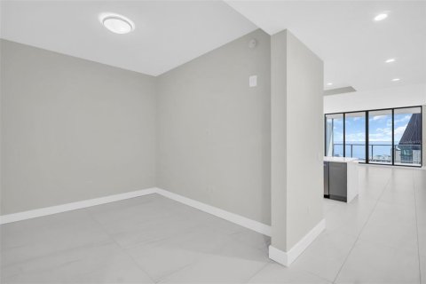 Copropriété à vendre à Saint Petersburg, Floride: 2 chambres, 166.11 m2 № 2364921 - photo 7