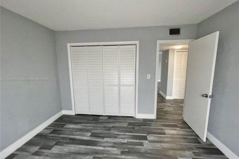 Купить кондоминиум в Майами, Флорида 2 спальни, 67.82м2, № 2015970 - фото 4