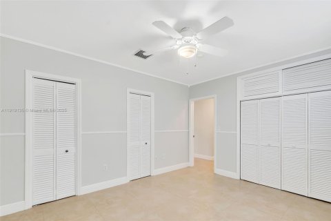 Casa en venta en Coral Gables, Florida, 3 dormitorios, 168.34 m2 № 1975115 - foto 19