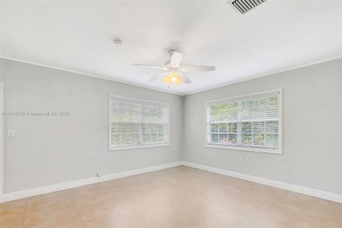 Casa en venta en Coral Gables, Florida, 3 dormitorios, 168.34 m2 № 1975115 - foto 11