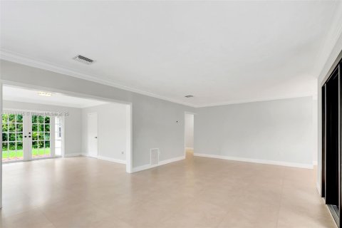 Casa en venta en Coral Gables, Florida, 3 dormitorios, 168.34 m2 № 1975115 - foto 2