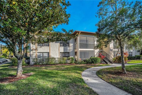 Condo in Palm Harbor, Florida, 2 bedrooms  № 1531884 - photo 5