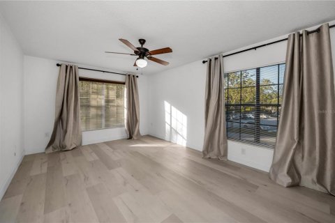 Condo in Palm Harbor, Florida, 2 bedrooms  № 1531884 - photo 3