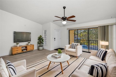 Condo in Palm Harbor, Florida, 2 bedrooms  № 1531884 - photo 10