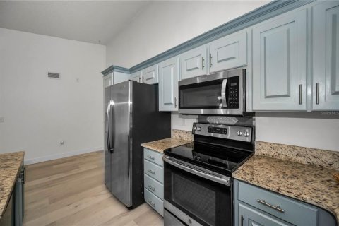 Condo in Palm Harbor, Florida, 2 bedrooms  № 1531884 - photo 22