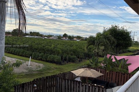 Townhouse in Miami, Florida 2 bedrooms, 104.98 sq.m. № 2060851 - photo 26