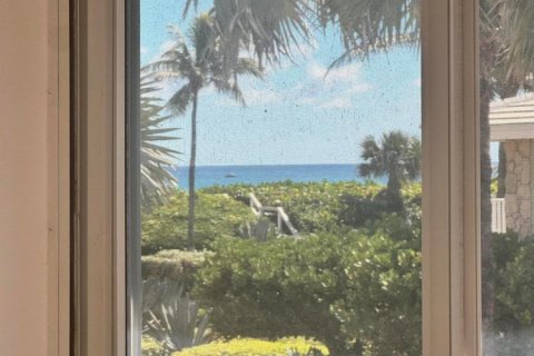 Condo in Ocean Ridge, Florida, 2 bedrooms № 2081693 - photo 20