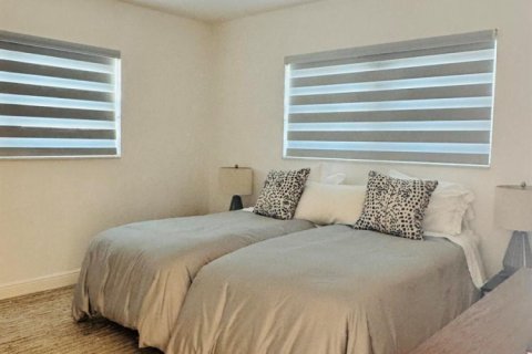 Condo in Ocean Ridge, Florida, 2 bedrooms № 2081693 - photo 16