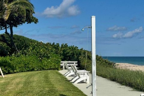 Condo in Ocean Ridge, Florida, 2 bedrooms № 2081693 - photo 22