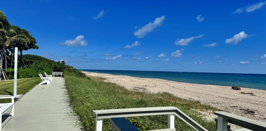 Condo in Ocean Ridge, Florida, 2 bedrooms № 2081693