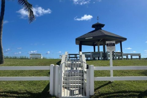 Condo in Ocean Ridge, Florida, 2 bedrooms № 2081693 - photo 23