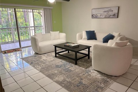 Copropriété à louer à Palm Harbor, Floride: 2 chambres, 141.21 m2 № 2384124 - photo 2