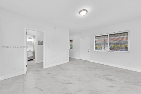 Appartement à louer à Hollywood, Floride: 1 chambre № 2001914 - photo 5