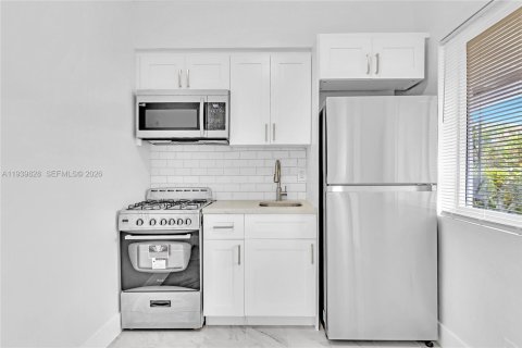 Appartement à louer à Hollywood, Floride: 1 chambre № 2001914 - photo 9