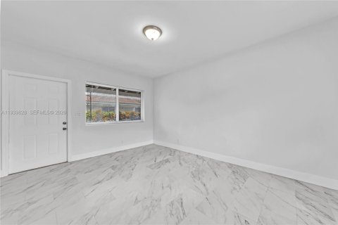 Appartement à louer à Hollywood, Floride: 1 chambre № 2001914 - photo 7