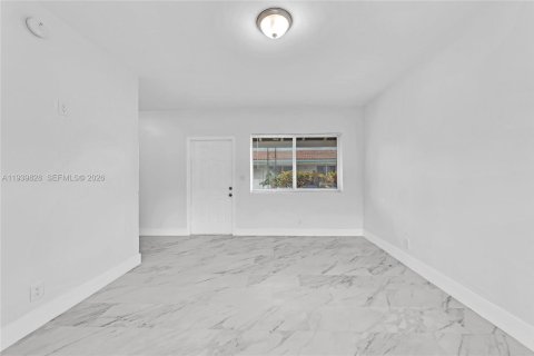 Appartement à louer à Hollywood, Floride: 1 chambre № 2001914 - photo 6